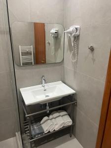 Deluxe Twin Room room in Hotel Costis