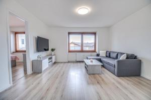 Nitra Castle Suite - Modern Elegance & Serenity