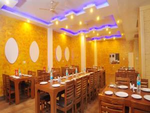 Hotel City Height - 2 Min from New Delhi Railway Station