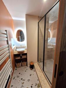 Appartements Charmant T2 avec Loggia vue montagne : photos des chambres