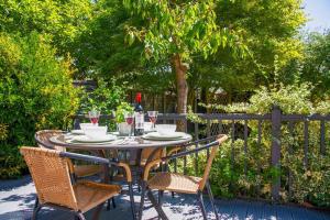 WhiskAwayHomes - Pirie Avenue