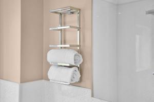 WhiskAwayHomes - Pirie Avenue