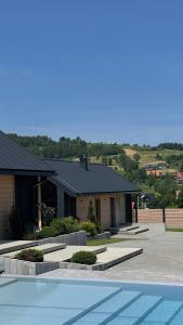 DOMKI NA LUZIE w górach PREMIUM , dla dorosłych i młodzieży