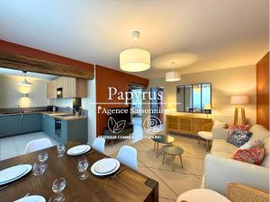 Papyrus - Village Center Apartment 4 Guests