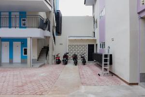 Urbanview Petukangan Mansion Jakarta