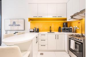 Stylish Contemporary Home in JVC with Chic Interior