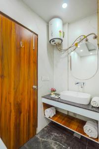 Hotel Fiora Inn Chandigarh Zirakpur