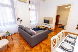 D8 Kádár Street Nest by NW