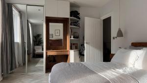 Apartment Rivoli Peaceful Oasis Luxury South London Flat with Tranquil Garden