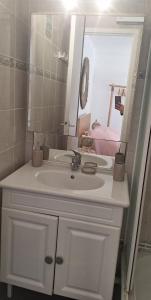 Studio - Merville Franceville 200 m de la plage