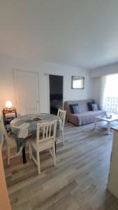 Appartements Appartement Cosy proche Plage - Balcon & Parking : Appartement 1 Chambre