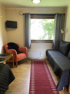 Lyngenfjord, Frøyas hus