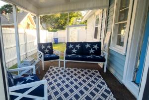 Crescent Vintage Cottage