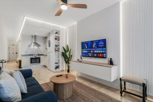 Skyline Beachfront Retreat