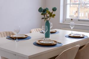 The Marylebone Hacienda With AC