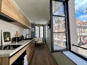 LILLEHOSTS 1, Vieux Lille, Newly renovated, Modern & Stylish apartment, perfectly located