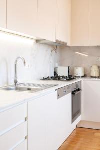 Lisbon Amazing river view 2 bdr, 2 bath