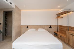 Paloma Seaesta Cabanas