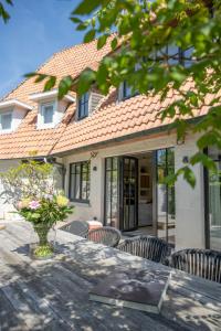 NEW Family Chic Design, Comfort & Outdoor Living - Free Parking Wifi