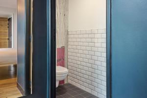 Auberges de jeunesse Generator Paris : Studio Lit King-Size Deluxe avec Terrasse