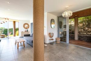 Splendide appartement T3 piscine et vue mer