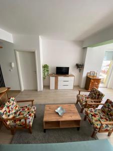 Linas Cozy Apartment- Free Parking & Near City Center