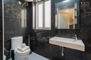 Cosy 1BR fully equipped Apt with balcony with WIFI by 360 Estates