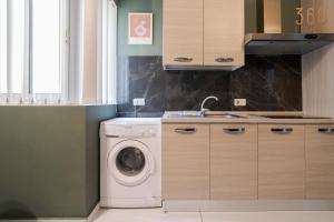Cosy 1BR fully equipped Apt with balcony with WIFI by 360 Estates