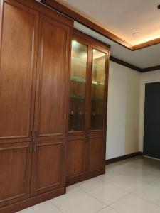 Dcarlton seaview apartment