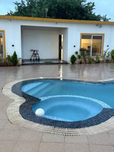 Pali Retreat Riverside Stay with Pool