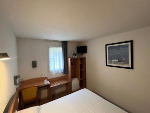 Hotels Brit Hotel Essentiel Millau : photos des chambres