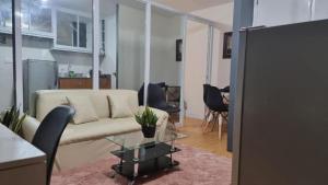 Near SM Lanang & Samal Wharf - 2BR Condo Davao - Netflix