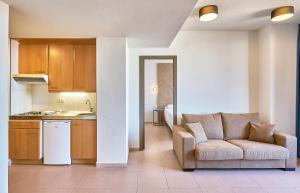 Family Quadruple Room room in Hesperia Sant Joan