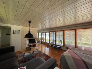 Honganranta Lakeside Cottage - 45 min from Helsinki
