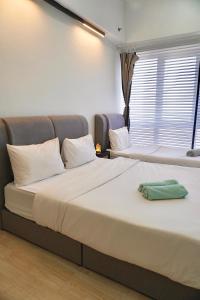 Pavilion Bukit Jalil Revo Aurora Walk to Mall & Near Axiata Arena by D'Summer 28A