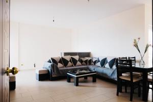 Sunny View Apartment