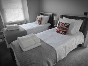 Vintner Townhouse Artisan Quarter Bath