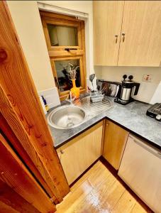 The Natures Nook With HotTub