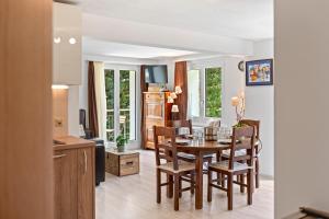 Zermatt, 4 pers, 3 lits - Balcon avec vue et petit jardin