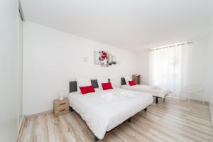 Maisons de vacances Gite Chelona Marginata par Chelona-Loc - 3 grandes chambres - campagne, tres calme : Maison 3 Chambres