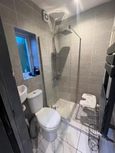 Cosy 1 Bedroom House with Parking