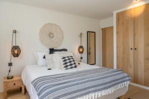 NEW Family Chic Design, Comfort & Outdoor Living - Free Parking Wifi