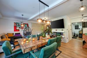 Holiday House with Pool and Wellness Area - Black Pearl