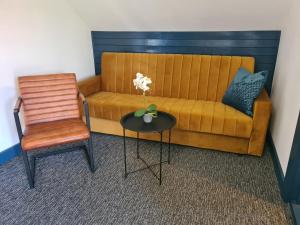 Vama Buzaului Hillside Barn - camere la munte