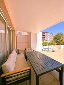 Appartements Le Cocon de Port Ariane - Terrasse avec vue port : photos des chambres