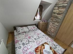 Vila Suza-Vikendice i apartmani Jezdić