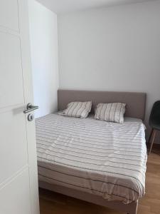 Appartements Charmant T2 a Rueil Malmaison : photos des chambres