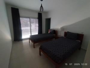 G at Bela Baia Salir