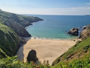 Campings Camping de l Orangerie de Lanniron Mobilhome Esprit Zen R26 : photos des chambres