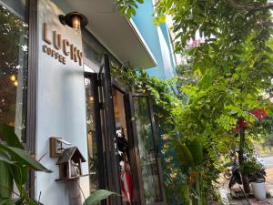 Lucky coffee & homestay